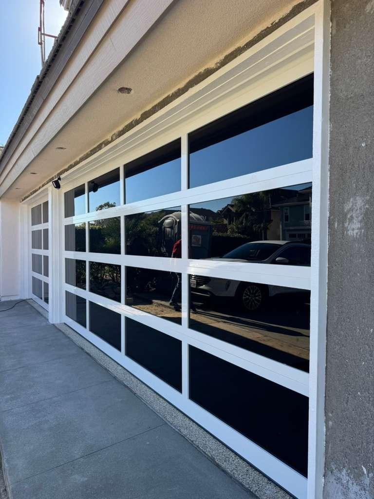Neighborly Garage Door Pros in Pasadena, CA